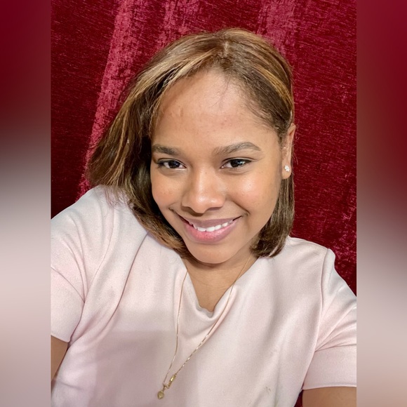 Meet your Posher, Leicy - Picture 2 of 7